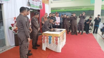 Disaksikan 4 Kepala Daerah di BMR, Kajati Surut Resmikan Gedung Kejari Kotamobagu